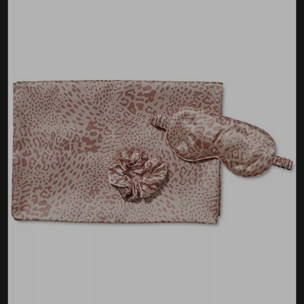 SLEEP Bundle π΄π€ππ₯± - Picture 2 of 9